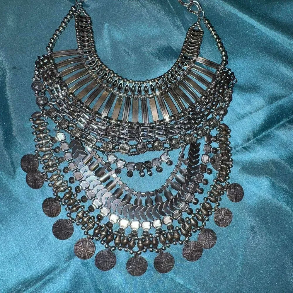 Y2K Silver Statement Bib Necklace Cool Girl Jewelry - Picture 5 of 7